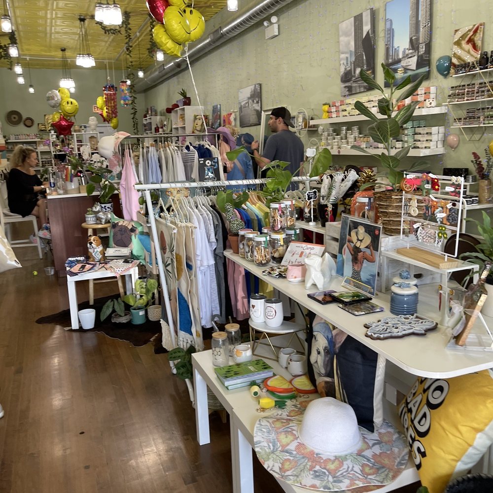 Raw Edge - Flowers & Gifts Near Me - Chicago, Illinois Raw Edge - Flowers & Gifts Near Me - Chicago, Illinois