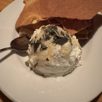 Black Sheep Coal Fired Pizza - Crackers & Ricotta Appetizer - Pizza Near Me - Minneapolis, Minnesota