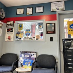 M & M Auto Repair - Waiting area at M&M.  Great little shop that is family owned.