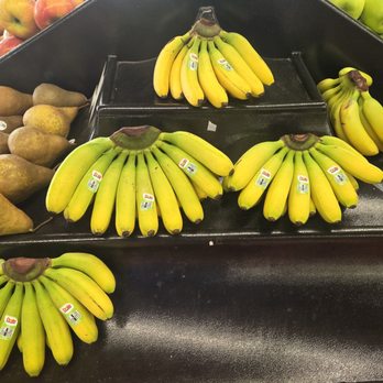 Casa de Fruta - Fruits & Veggies Near Me - Hollister, California