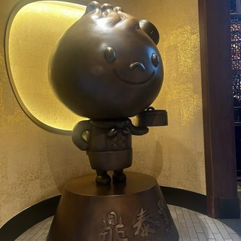 Din Tai Fung 鼎泰豐 - Cutest mascot ever - Dim Sum Near Me - Vancouver, British Columbia Din Tai Fung 鼎泰豐 - Cutest mascot ever - Dim Sum Near Me - Vancouver, British Columbia