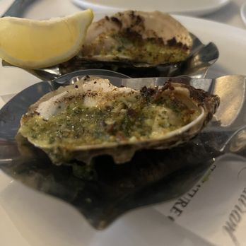 Restaurant Beatrice - Charbroiled oysters - Cajun/Creole Near Me - Dallas, Texas
