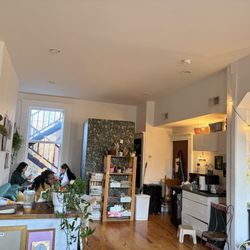 War Street Art Salon - Inside