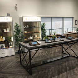 Spiritleaf - Medicine Hat - Spiritleaf - Medicine Hat - Interior