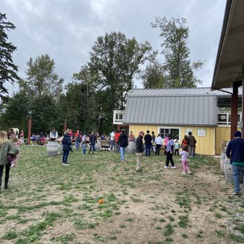 Seattle Farm - Horseback Riding Near Me - Seattle, Washington
