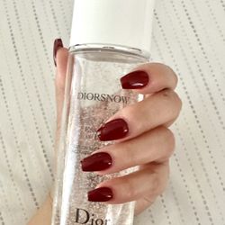 I Nails