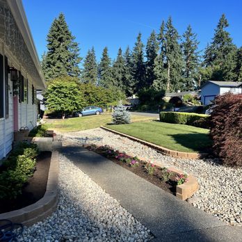 La Mora Landscaping - the front yard of a home - Landscaping Near Me - Marysville, Washington