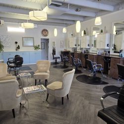 Jolie Vous Salon