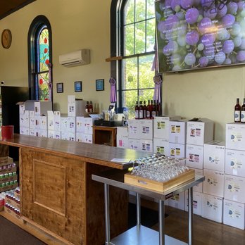Pirtle Winery - Inside the winery - Wineries Near Me - Weston, Missouri Pirtle Winery - Inside the winery - Wineries Near Me - Weston, Missouri