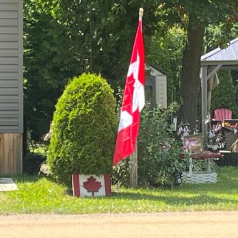 Highland Pines Campground - Campgrounds Near Me - Belwood, Ontario