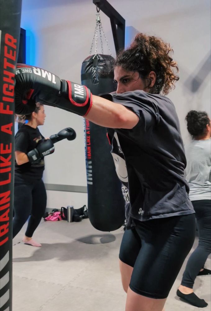 1MR ONE MORE ROUND - Updated June 2026 - 17 Photos - 410 Dufferin ...