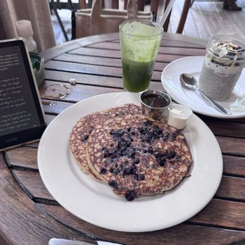Season's Harvest Cafe - The grinch green juice, the blueberry and banana chia pudding, blueberry buttermilk pancakes. - Breakfast & Brunch Near Me - Cypress, Texas