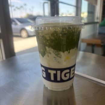 Smoking Tiger Coffee Lab - Earl Grey Double Matcha Latte / 얼그레이 더블 말차 라떼 - Coffee & Tea Near Me - Garden Grove, California Smoking Tiger Coffee Lab - Earl Grey Double Matcha Latte / 얼그레이 더블 말차 라떼 - Coffee & Tea Near Me - Garden Grove, California