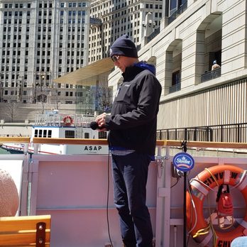 Shoreline Sightseeing - Hilarious tour guy david - Architectural Tours Near Me - Chicago, Illinois