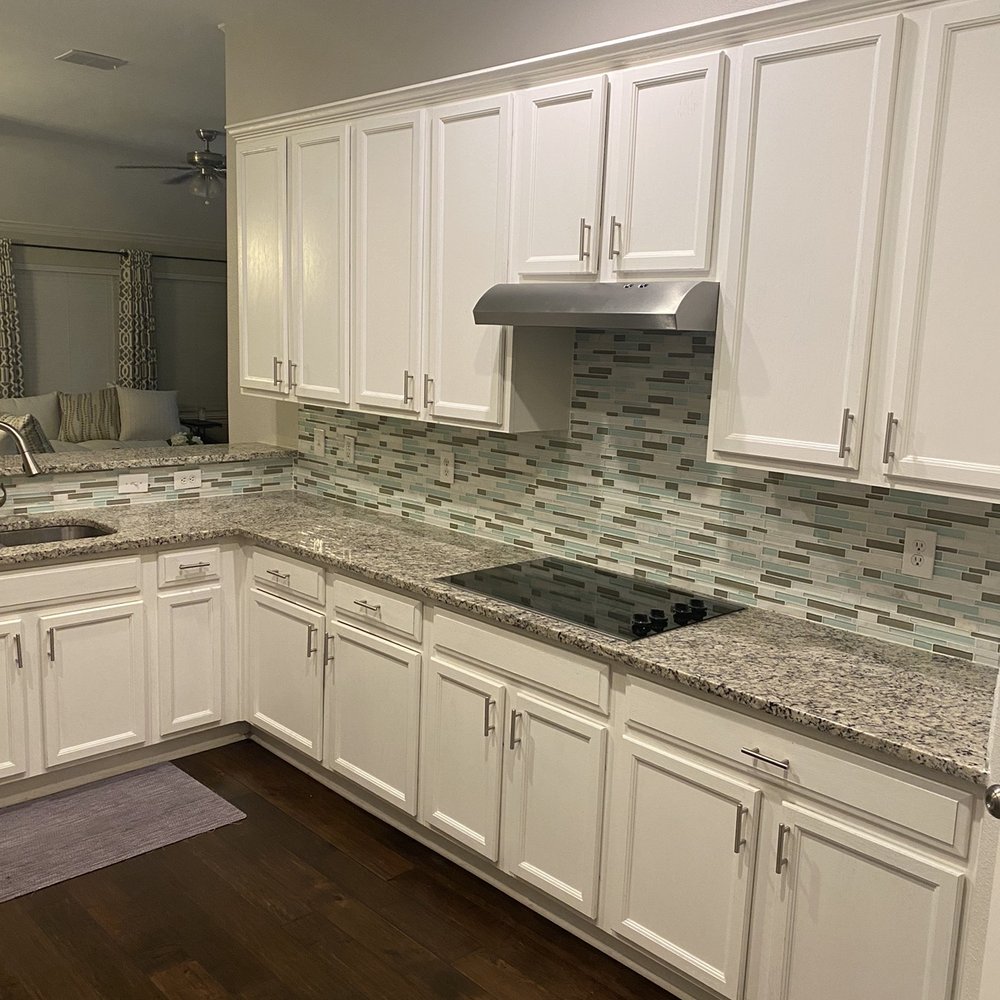 Elite Renovations - Kitchen Before Remodel - General Contractors Near Me - Richardson, Texas Elite Renovations - Kitchen Before Remodel - General Contractors Near Me - Richardson, Texas