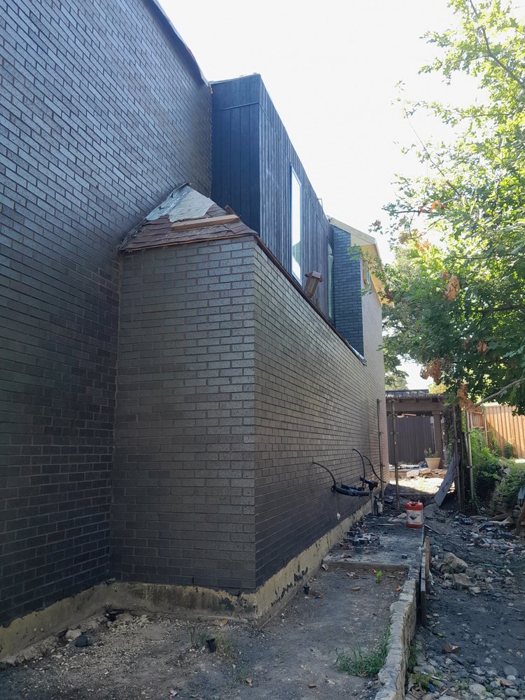 Slide of Texas Five Star Roofing