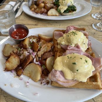 Met Her At A Bar - Wow You're So Different Waffle Benedict - Cafes Near Me - Los Angeles, California