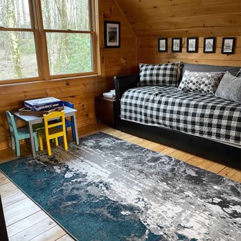 Carolina Cabin Rentals - Loft - Vacation Rentals Near Me - Boone, North Carolina