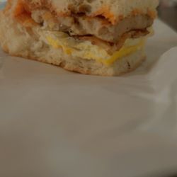 Neighborhood Country Market - Breakfast sandwich