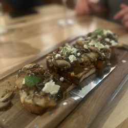 Gia Mia - Wild mushroom toast
