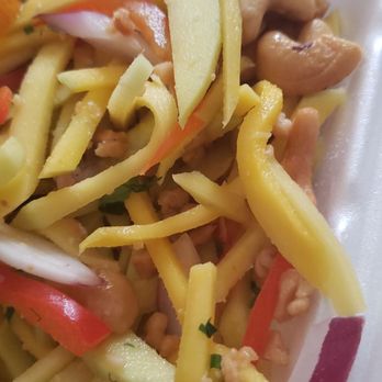 Thai Room - Mango salad - Thai Near Me - Toronto, Ontario