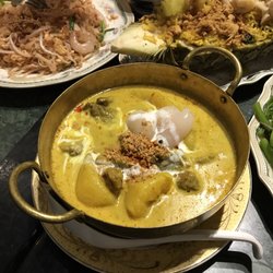 忠誠茶座泰國菜 - Curry brisket for the win!