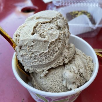 Petals Creamery - Double portion of the Turkish Coffee Ice Cream - absolutely delicious and full of caffeine - Ice Cream & Frozen Yogurt Near Me - Los Gatos, California Petals Creamery - Double portion of the Turkish Coffee Ice Cream - absolutely delicious and full of caffeine - Ice Cream & Frozen Yogurt Near Me - Los Gatos, California