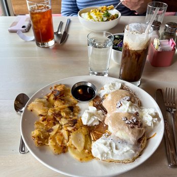 Morning Belle - Silver Dollar Benedict - Breakfast & Brunch Near Me - Grand Rapids, Michigan