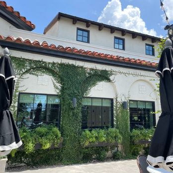 Magnolia Table - Outside - Breakfast & Brunch Near Me - Waco, Texas Magnolia Table - Outside - Breakfast & Brunch Near Me - Waco, Texas