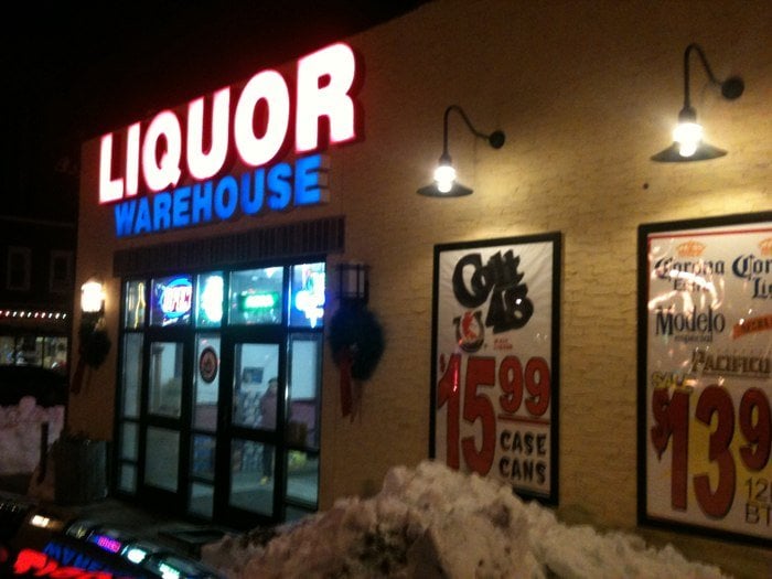 Metro Liquor Warehouse Logo