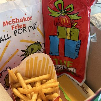 McDonald's - The Grinch Big Mac Meal - Fast Food Near Me - Allen, Texas