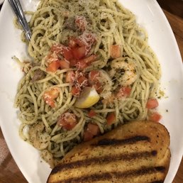 Garlic shrimp pasta