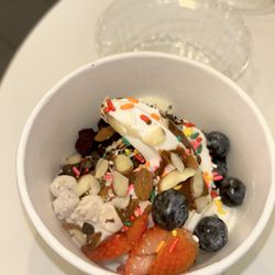 Sweet Frog - 12oz. Medium (Green Cup)