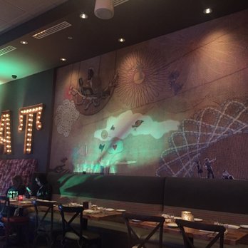 Hob Nob - Cool decor - New American Near Me - Naples, Florida