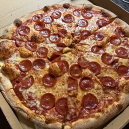 Pepperoni pizza Pepperoni pizza
