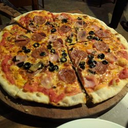 La Bella Pizza Bistro - Pizza Capricciosa (family size)
