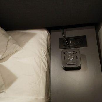 Courtyard by Marriott Boston Downtown/North Station - USB ports EVERYWHERE - Hotels Near Me - Boston, Massachusetts