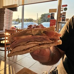 Moe'z Pizza - Chicken cordon bleu