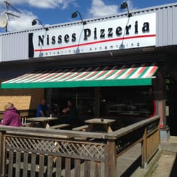 Nisses Pizzeria