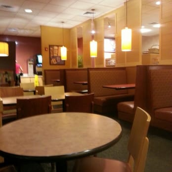 Panera Bread - Inside - Sandwiches Near Me - South Barrington, Illinois