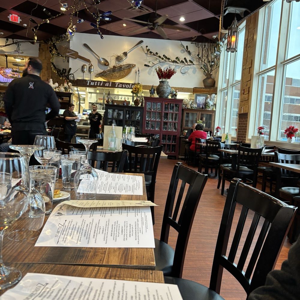 Zinna's Bistro - Inside - Italian Near Me - Cranbury, New Jersey