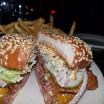 Violet's - Hamburger. - Cocktail Bars Near Me - San Francisco, California Violet's - Hamburger. - Cocktail Bars Near Me - San Francisco, California