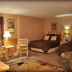 Gladstone Inn and Suites - The Dakota Outdoors Suite