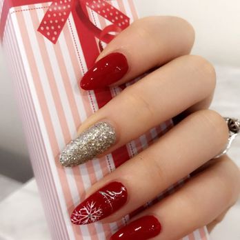 Show Nail Spa - Nail Salons Near Me - Hoboken, New Jersey
