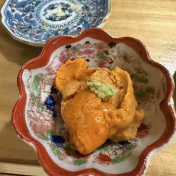 Sushi Masuyoshi - Hokkaido Uni - Sushi Bars Near Me - Culver city, California