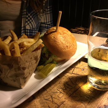 Triple rock - Gluten free burger with fries and cider - Burgers Near Me - Berkeley, California Triple rock - Gluten free burger with fries and cider - Burgers Near Me - Berkeley, California