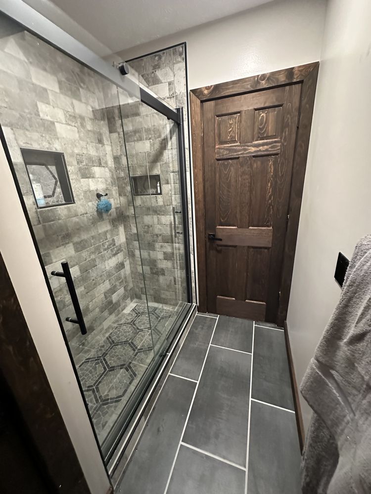 Slide of Handy Randy Contracting