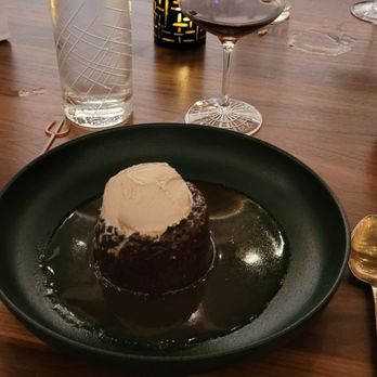 Gordon Ramsay Hell’s Kitchen - Sticky toffee (price fix menu) - Bars Near Me - Mashantucket, Connecticut