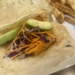 SuKasa - Gross fish tacos
