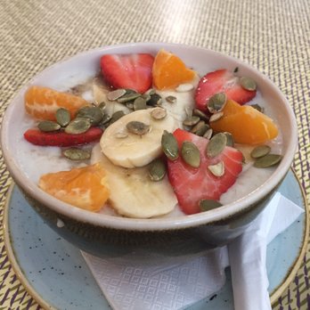 Wondertree - Oatmeal with almond milk! AMAZING - Cafes Near Me - Gt Lon, XGL
